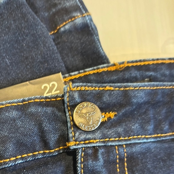 LUCKY &BLESSED - Picture 7 of 7